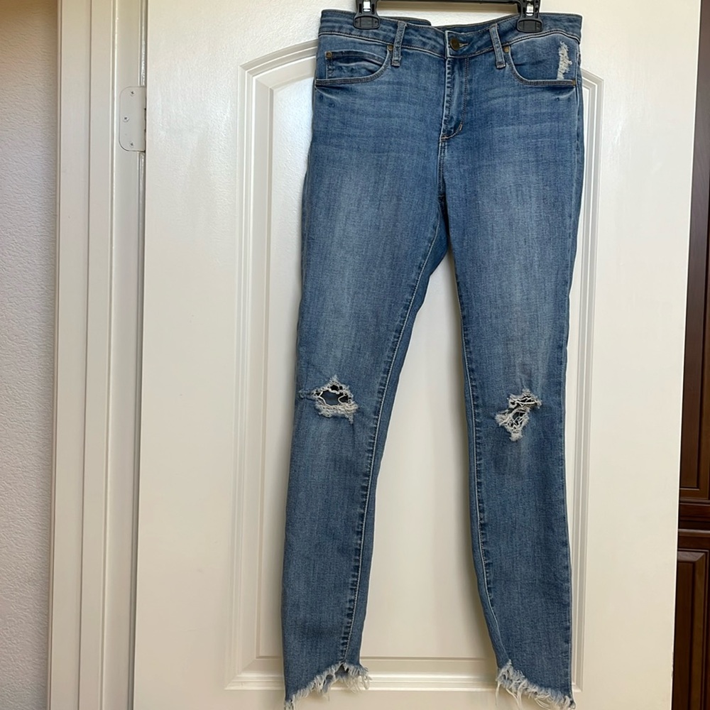 Articles of Society jeans.  Size 6, waist 27
